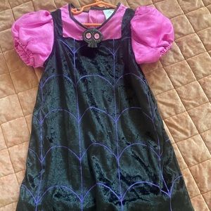Disney girls Vamperina costume. Size 5/6